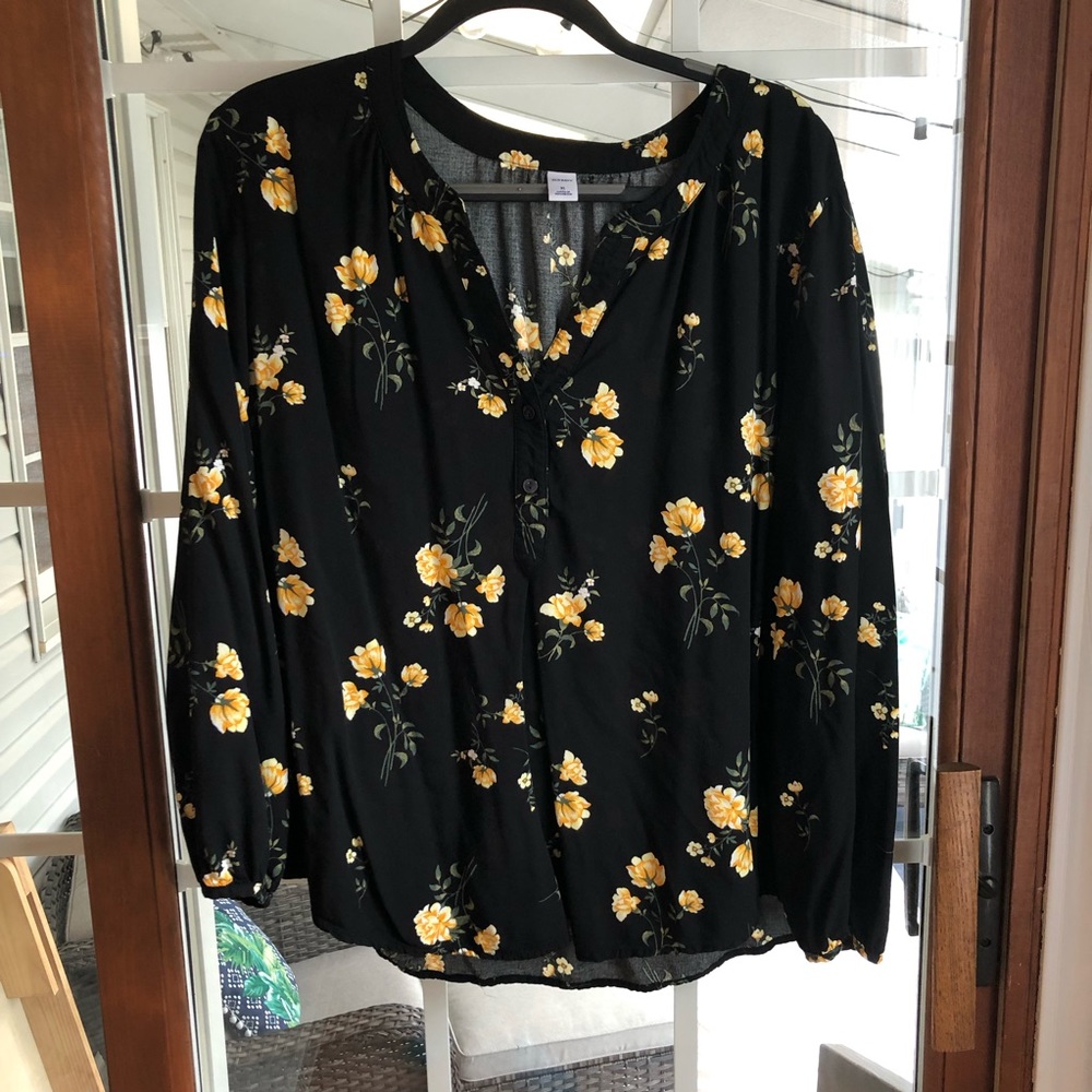 Old navy blouse